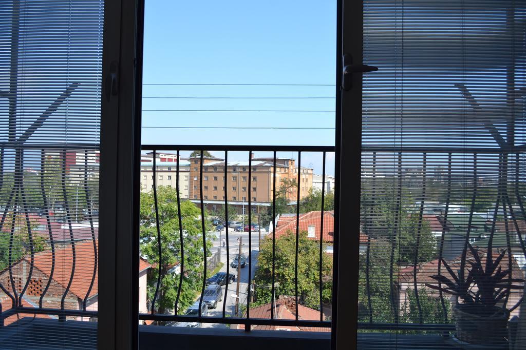 Luxury Apartment Near City Center Skopje Esterno foto