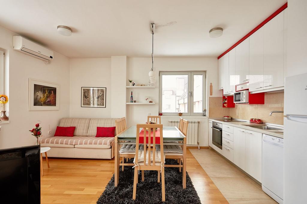 Luxury Apartment Near City Center Skopje Esterno foto
