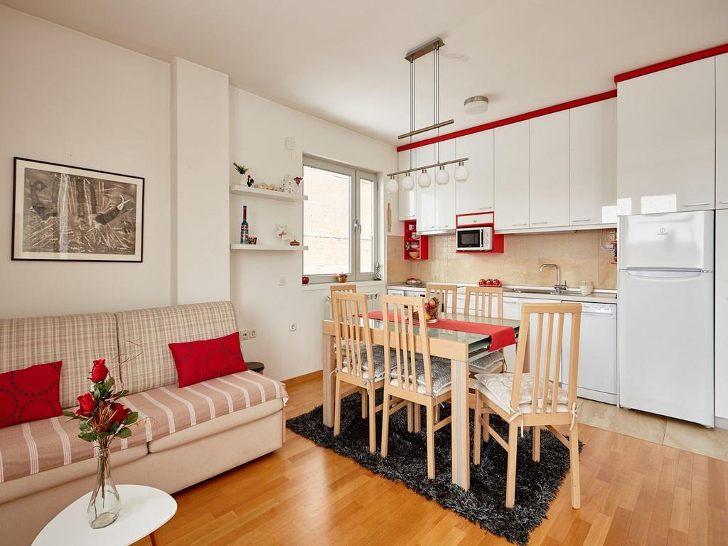 Luxury Apartment Near City Center Skopje Esterno foto