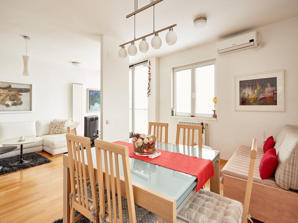 Luxury Apartment Near City Center Skopje Esterno foto
